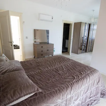 Helios Private Villa *